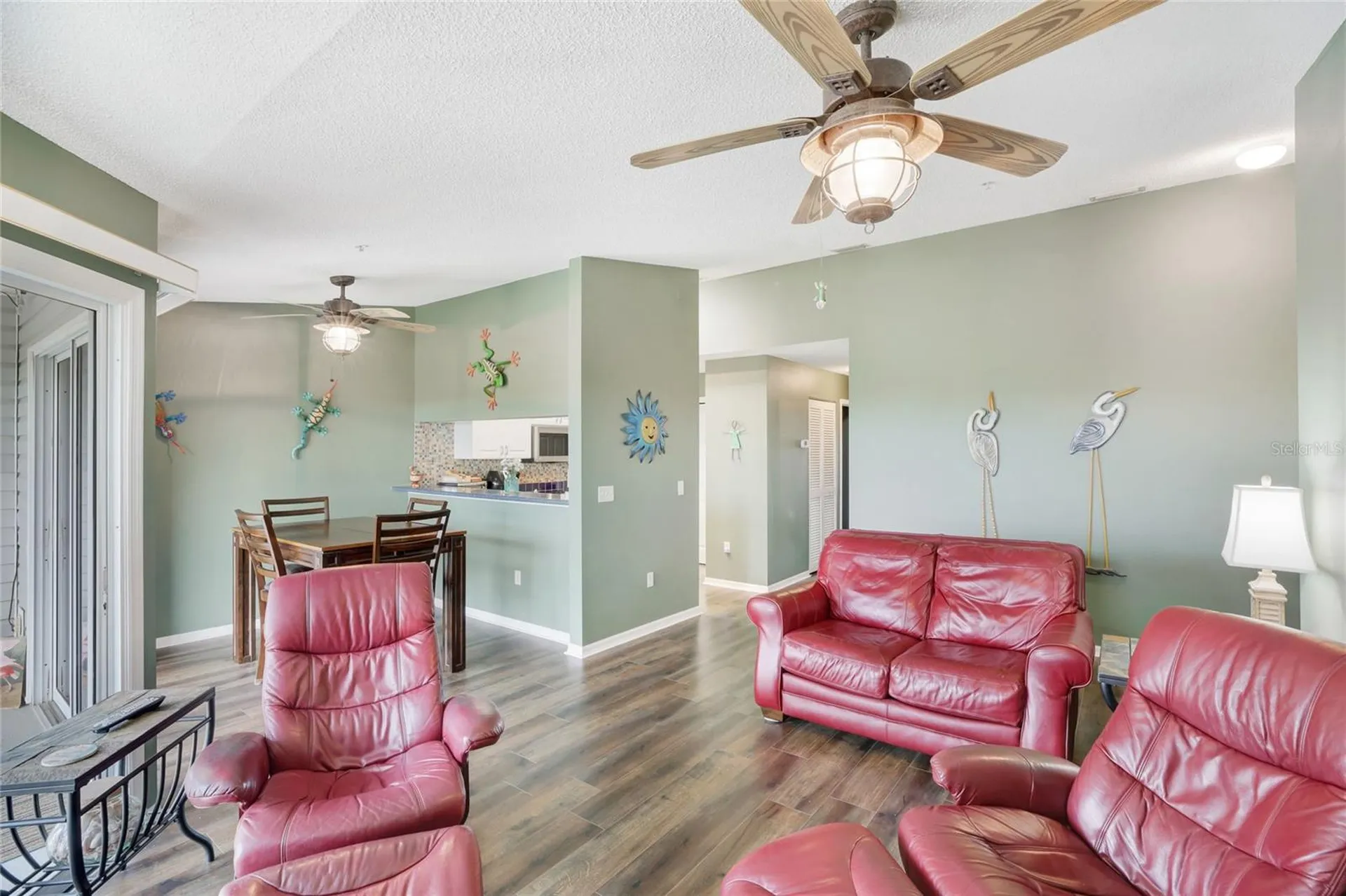 3607 E Bay Drive Holmes Beach FL 34217