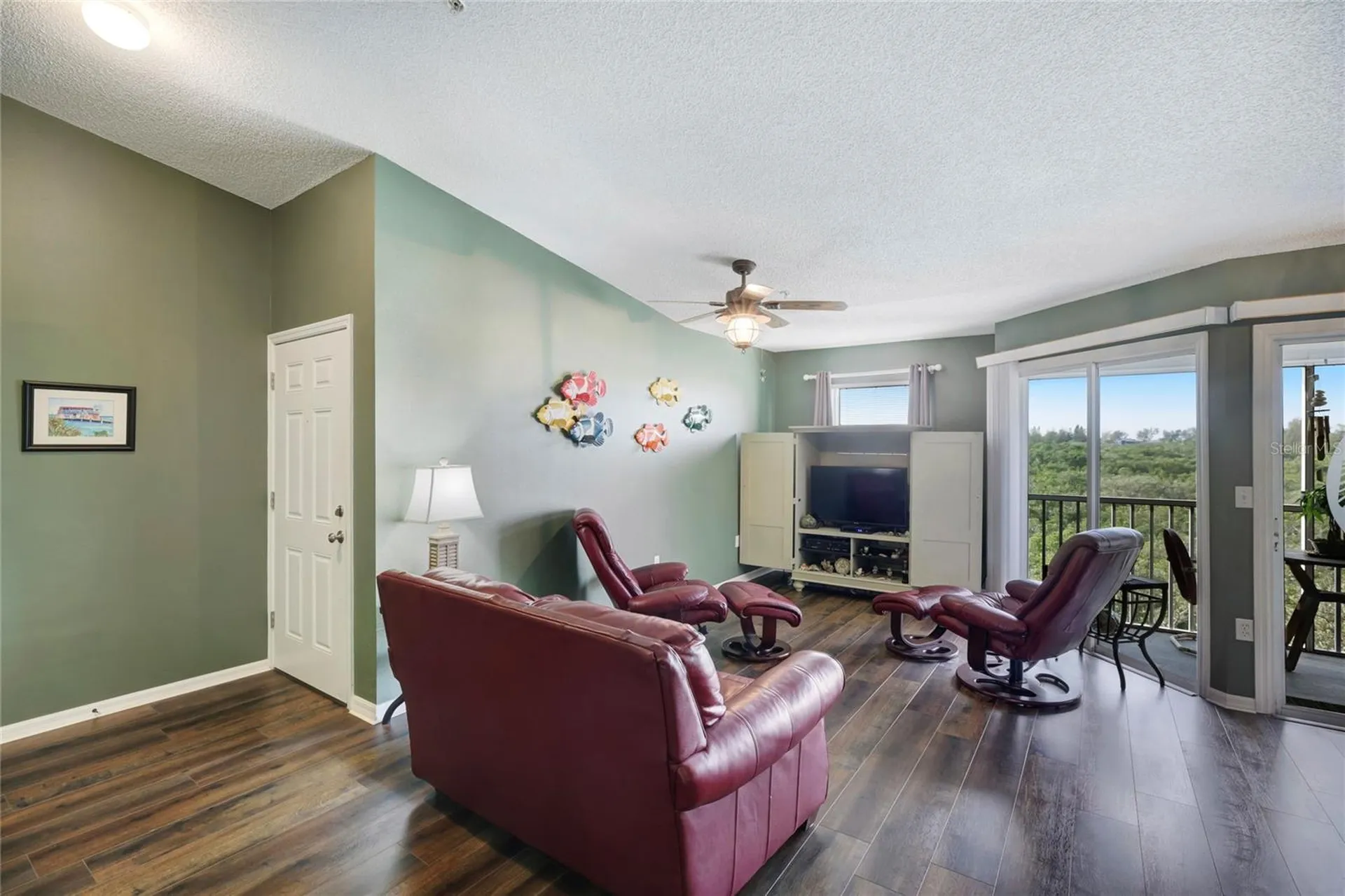 3607 E Bay Drive Holmes Beach FL 34217