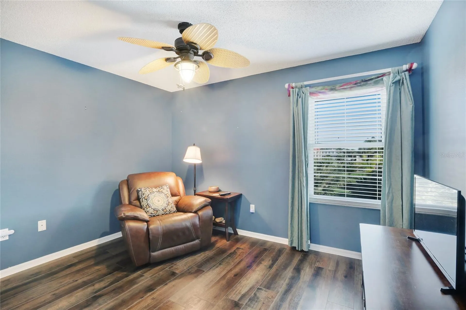 3607 E Bay Drive Holmes Beach FL 34217