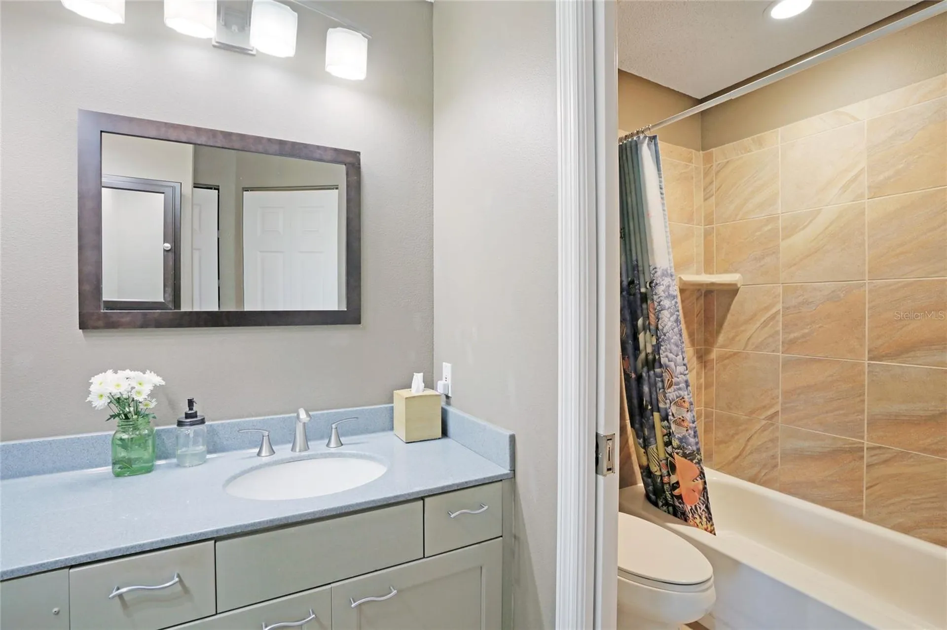3607 E Bay Drive Holmes Beach FL 34217