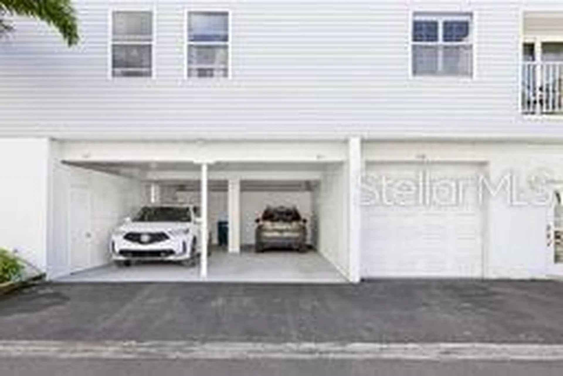 3607 E Bay Drive Holmes Beach FL 34217