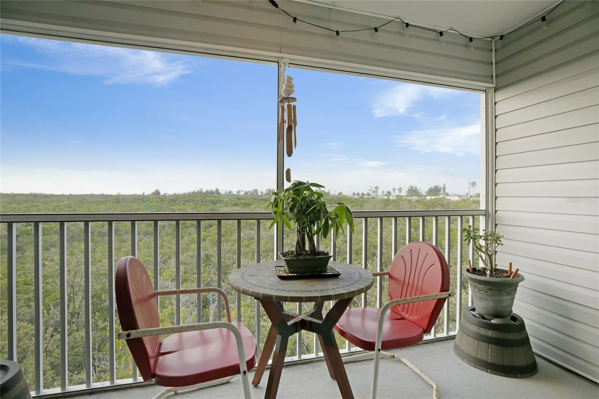 3607 E Bay Drive Holmes Beach FL 34217