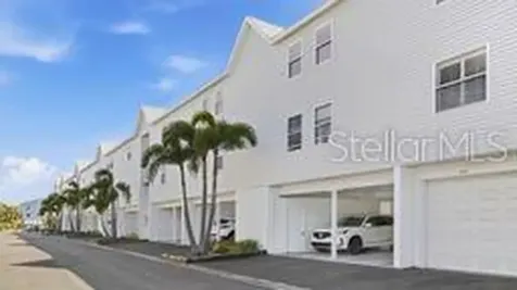 3607 E Bay Drive Holmes Beach FL 34217