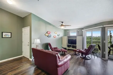 3607 E Bay Drive Holmes Beach FL 34217