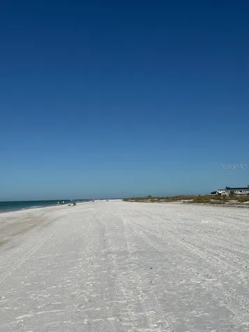 3607 E Bay Drive Holmes Beach FL 34217