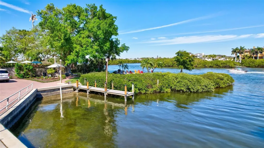 6140 Midnight Pass Road Sarasota FL 34242