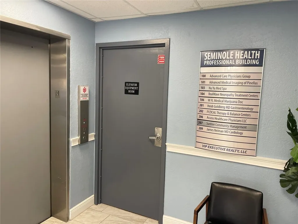 9555 Seminole Boulevard Seminole FL 33772
