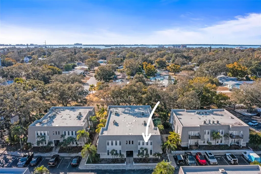 704 Lyndhurst Street Dunedin FL 34698