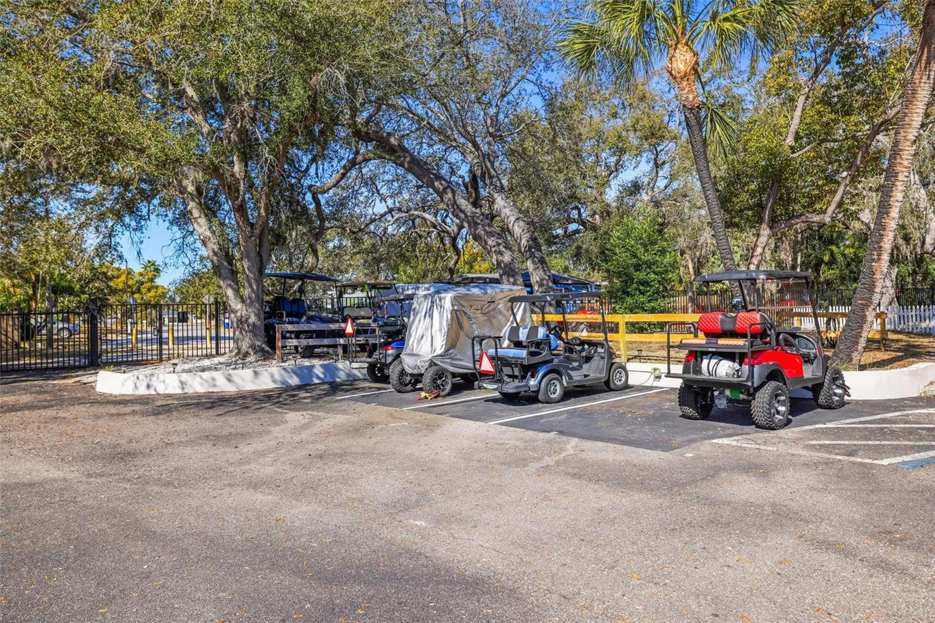 704 Lyndhurst Street Dunedin FL 34698