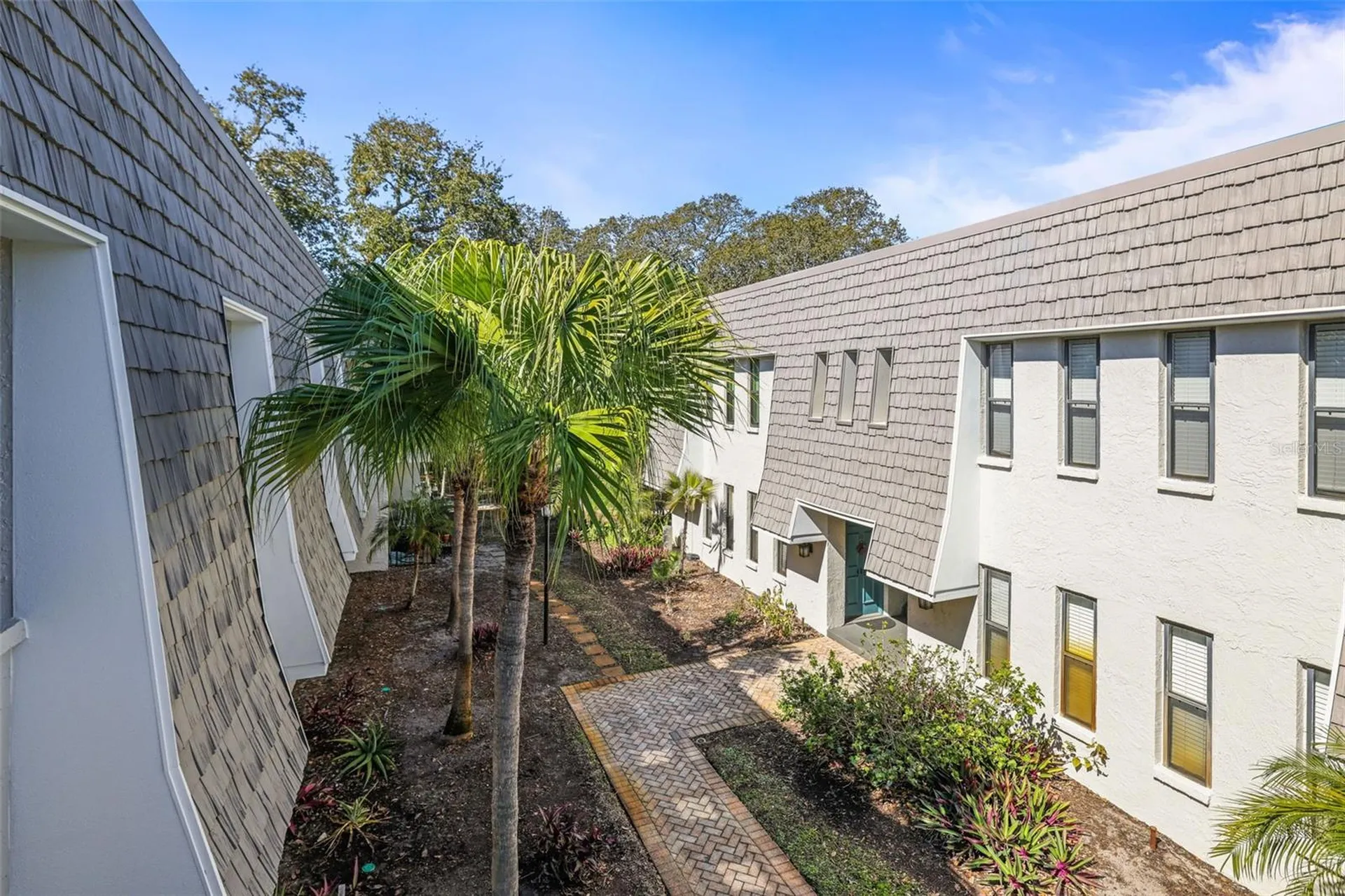 704 Lyndhurst Street Dunedin FL 34698