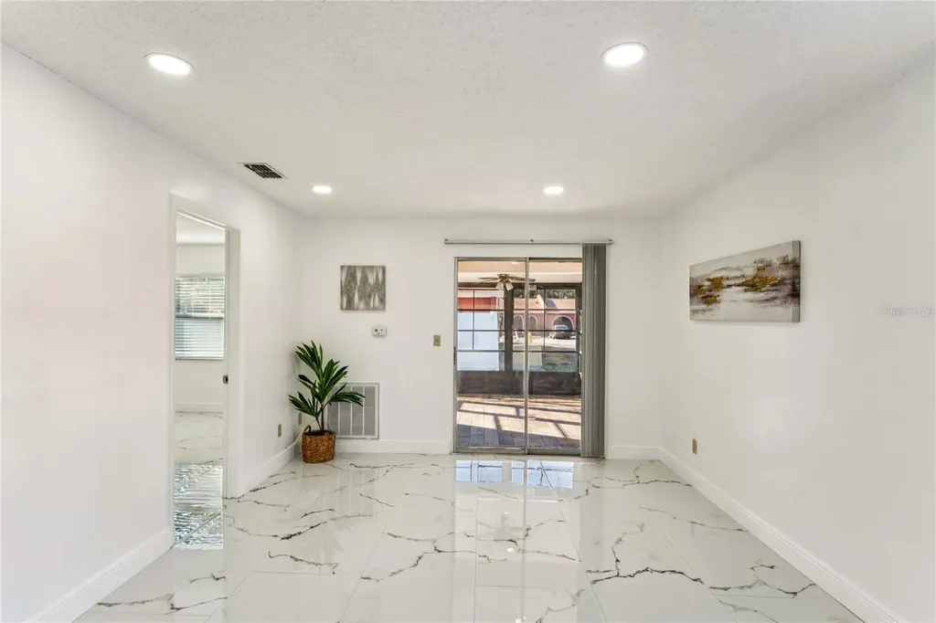 6324 Bonnie Bay Circle N Pinellas Park FL 33781