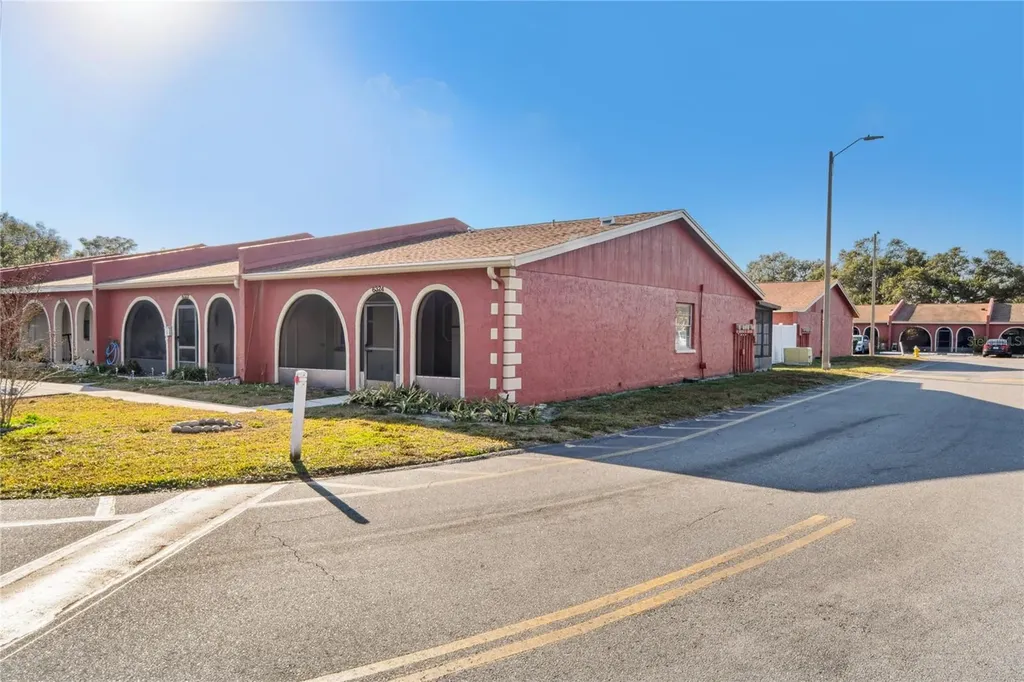 6324 Bonnie Bay Circle N Pinellas Park FL 33781