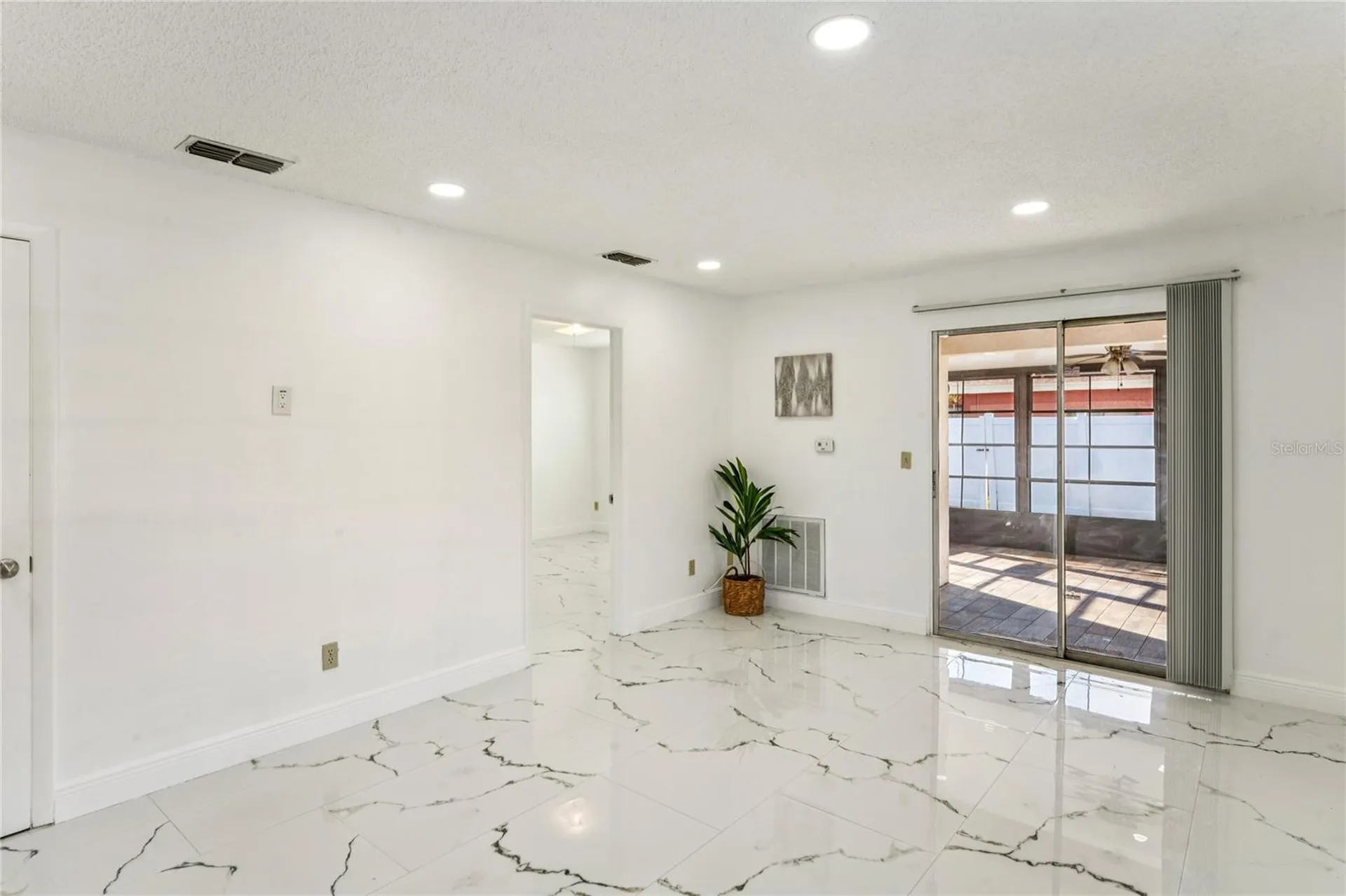 6324 Bonnie Bay Circle N Pinellas Park FL 33781
