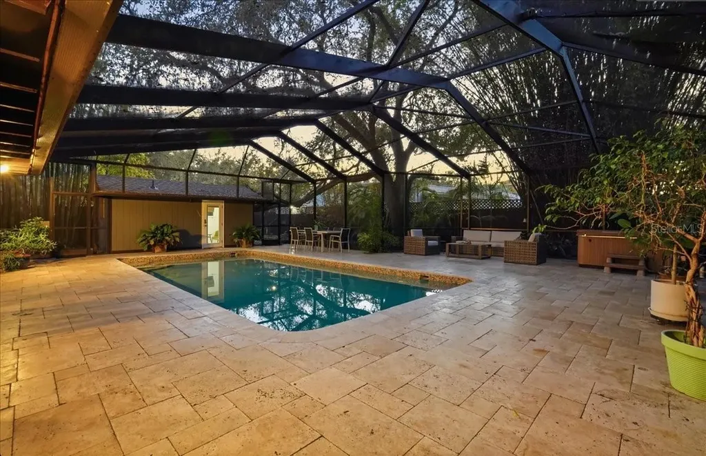 2313 W Bristol Avenue Tampa FL 33609