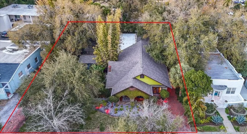2313 W Bristol Avenue Tampa FL 33609