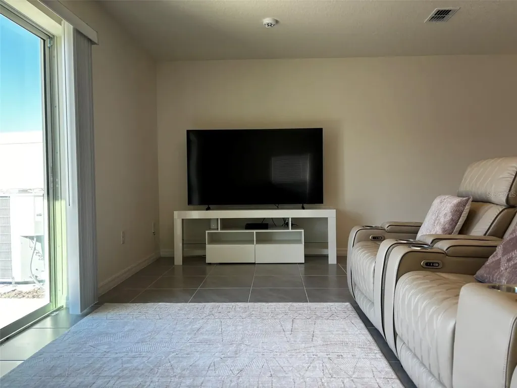 520 Zinfandel Drive Holly Hill FL 32117