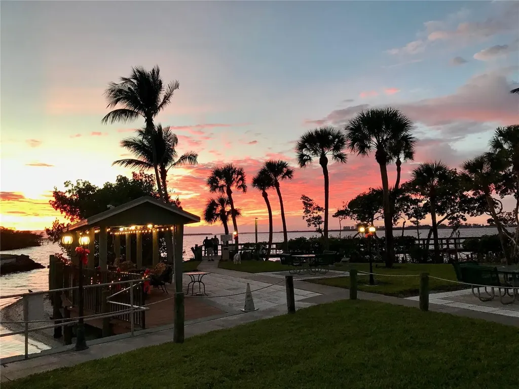 15236 Knots Landing Fort Myers FL 33908