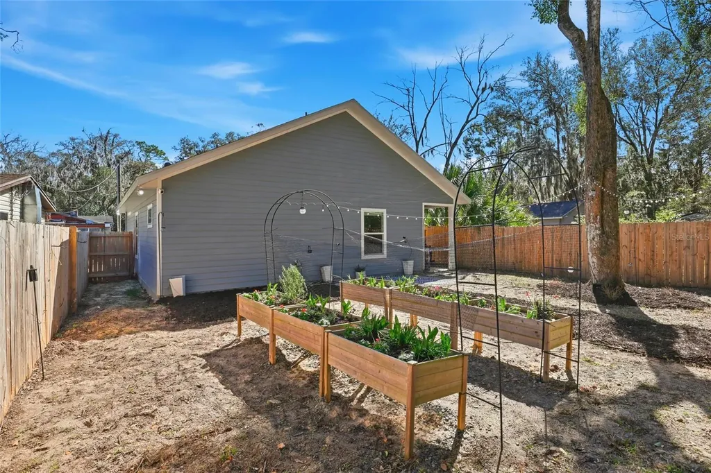 318 NE 19th Street Gainesville FL 32641