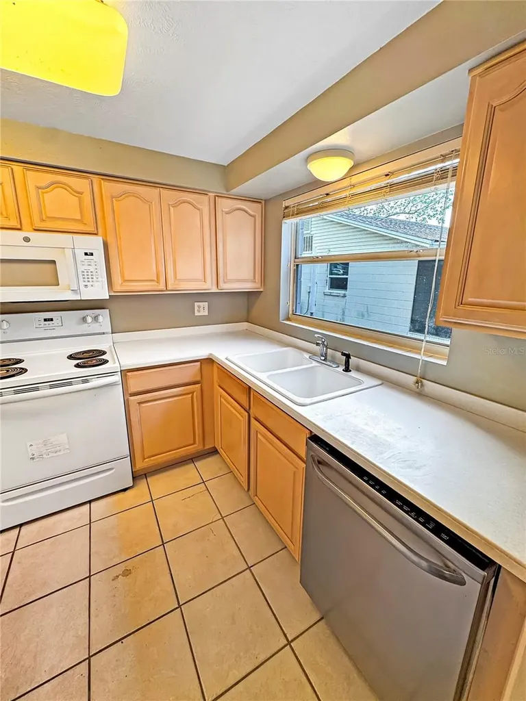 1815 Lowry Avenue Lakeland FL 33801