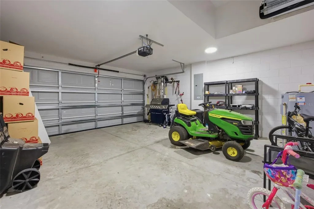224 Fisher Road Ocklawaha FL 32179