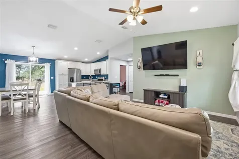 224 Fisher Road Ocklawaha FL 32179
