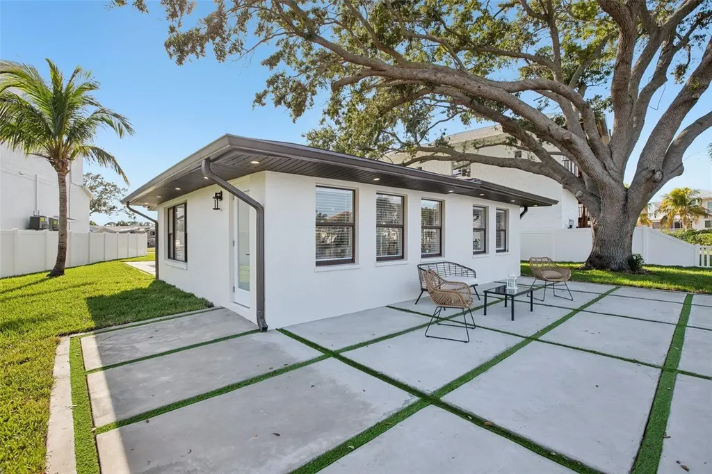 1739 Bayou Grande Boulevard NE St Petersburg FL 33703
