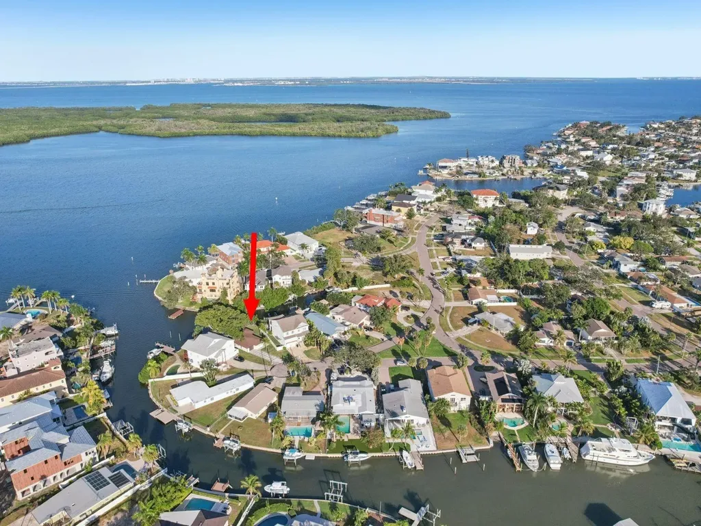 1739 Bayou Grande Boulevard NE St Petersburg FL 33703