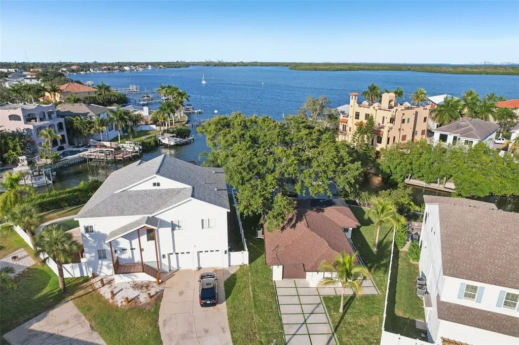 1739 Bayou Grande Boulevard NE St Petersburg FL 33703