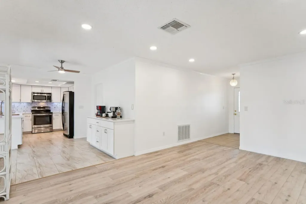 8702 Seeley Lane Hudson FL 34667
