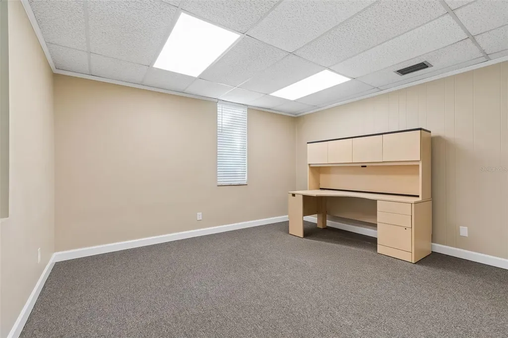 1046 W Busch Boulevard Tampa FL 33612