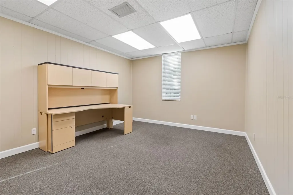 1046 W Busch Boulevard Tampa FL 33612