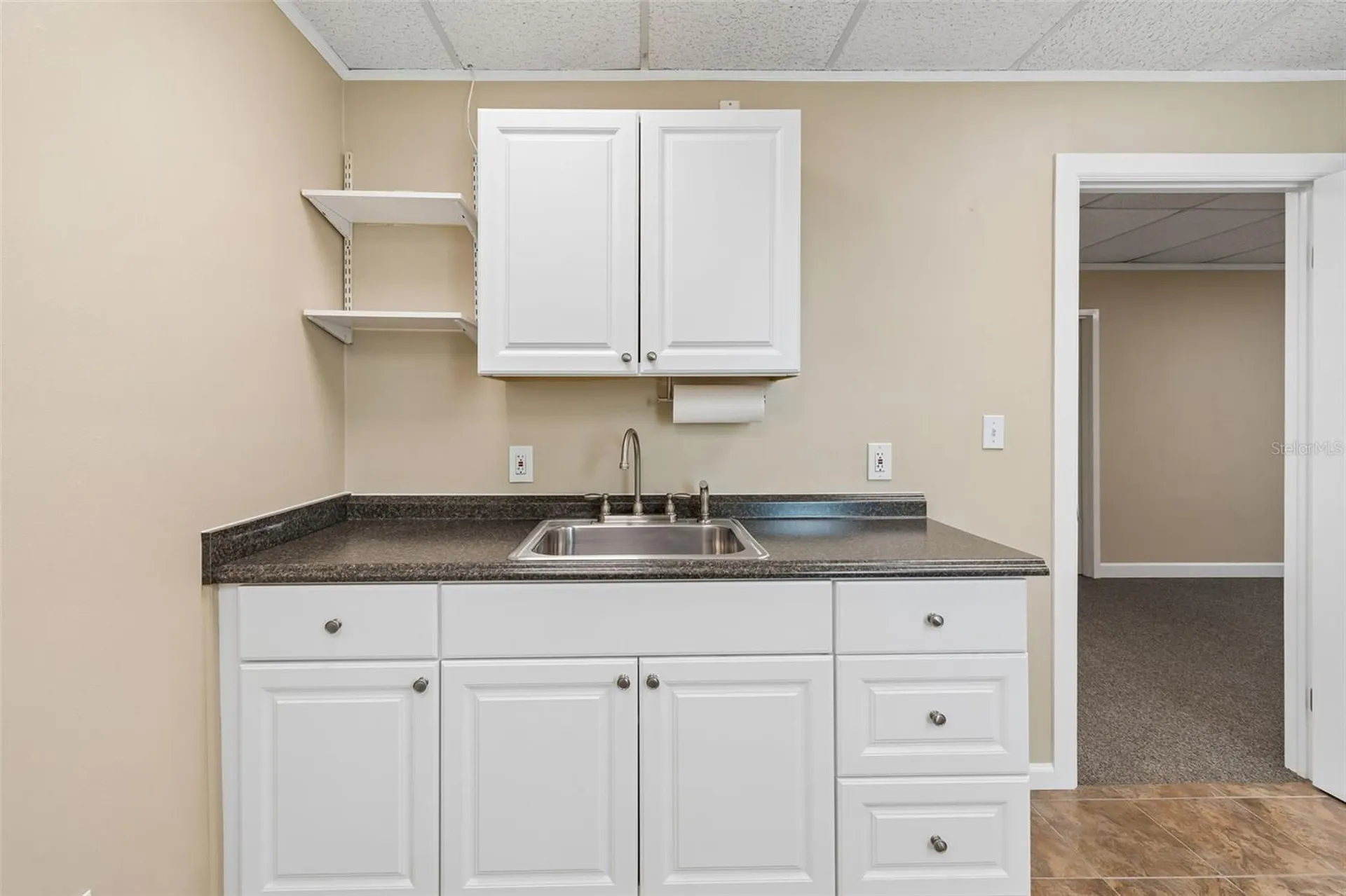 1046 W Busch Boulevard Tampa FL 33612