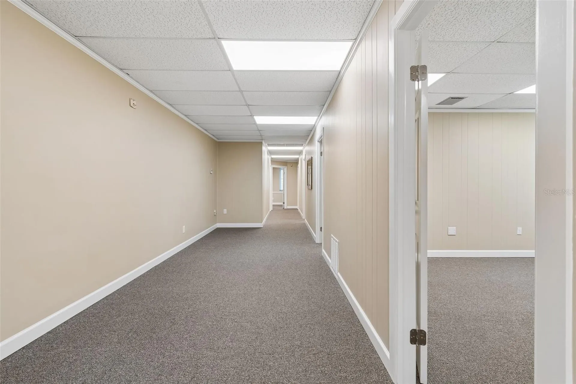 1046 W Busch Boulevard Tampa FL 33612