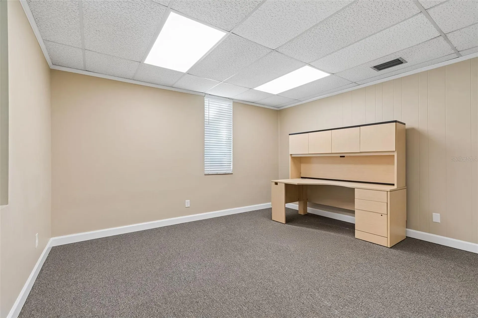 1046 W Busch Boulevard Tampa FL 33612