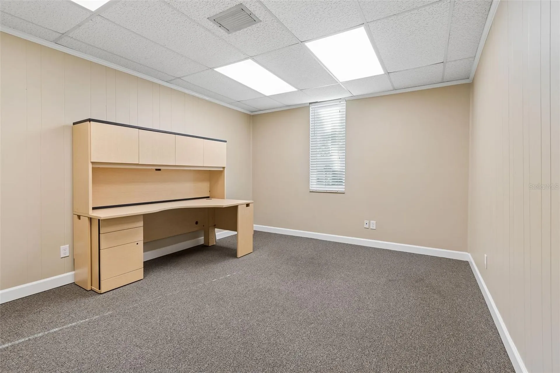 1046 W Busch Boulevard Tampa FL 33612