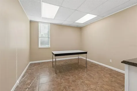 1046 W Busch Boulevard Tampa FL 33612