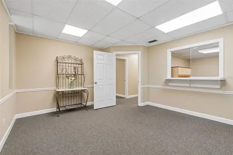1046 W Busch Boulevard Tampa FL 33612