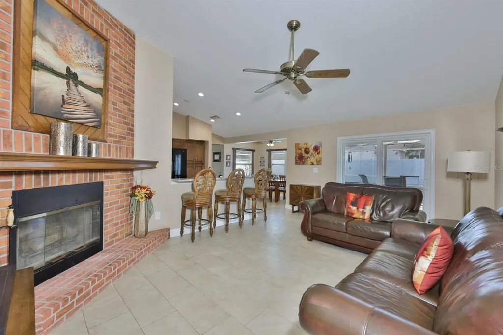 9275 133rd Street Seminole FL 33776