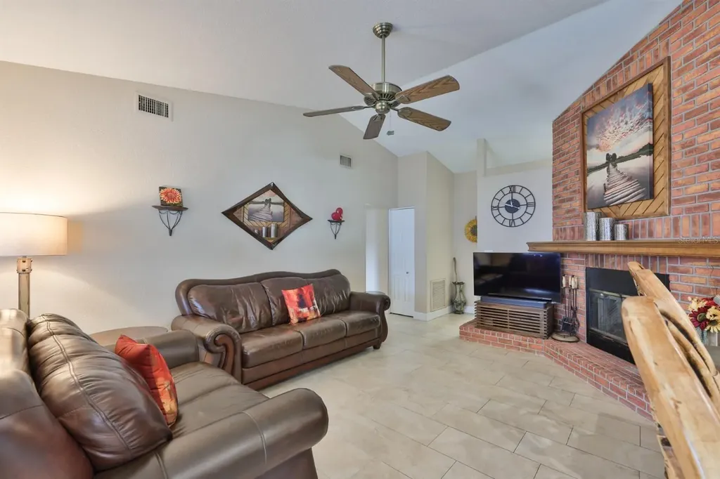 9275 133rd Street Seminole FL 33776
