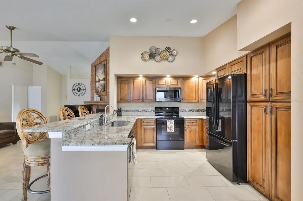 9275 133rd Street Seminole FL 33776