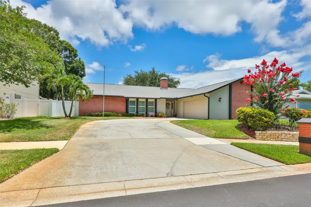 9275 133rd Street Seminole FL 33776