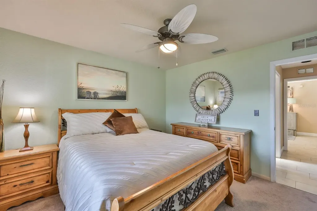 9275 133rd Street Seminole FL 33776