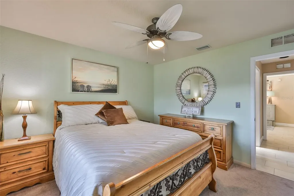 9275 133rd Street Seminole FL 33776