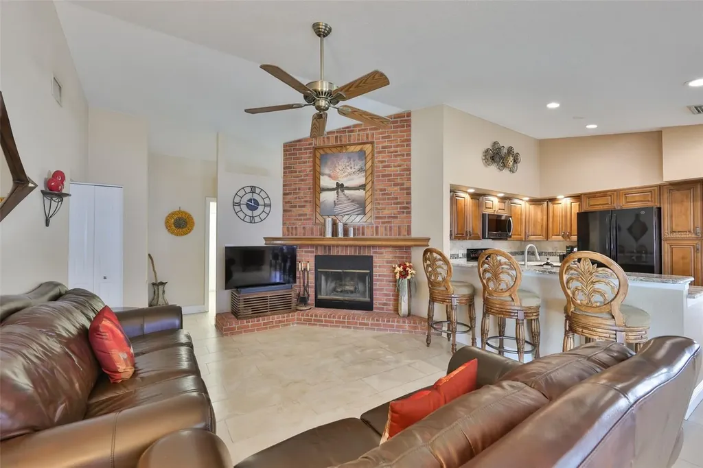 9275 133rd Street Seminole FL 33776