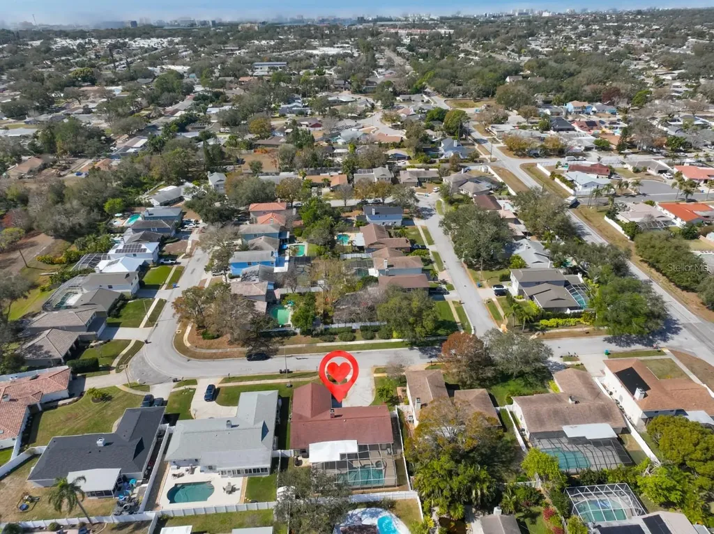 9275 133rd Street Seminole FL 33776
