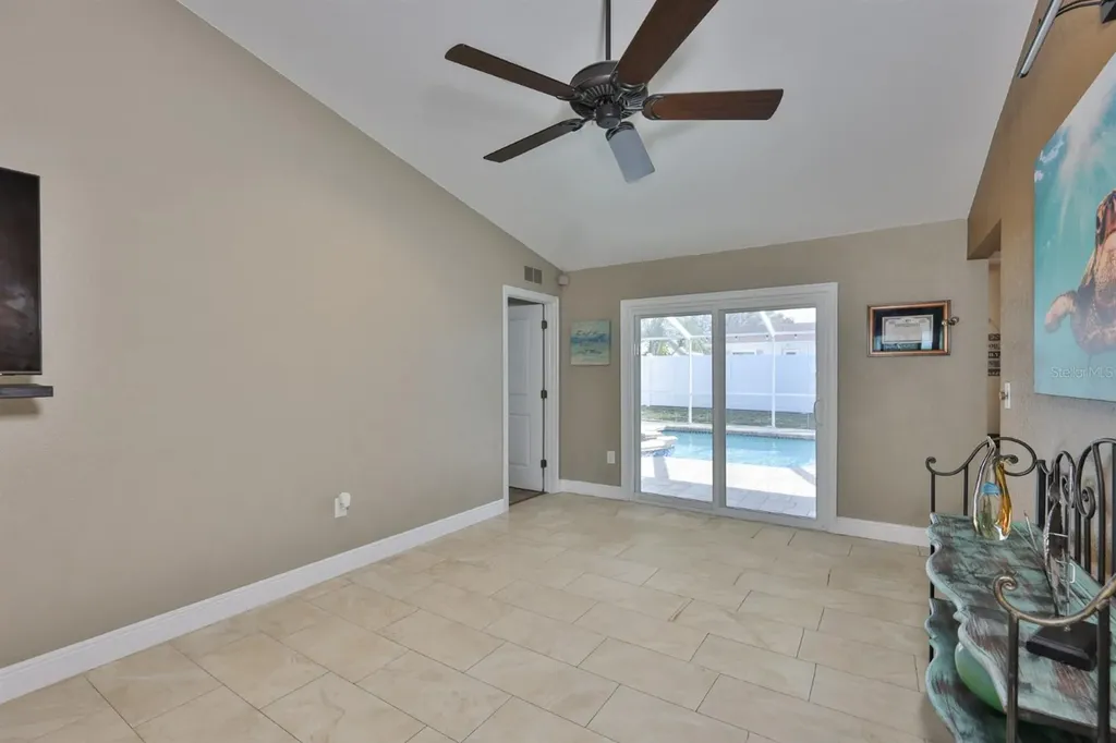 9275 133rd Street Seminole FL 33776