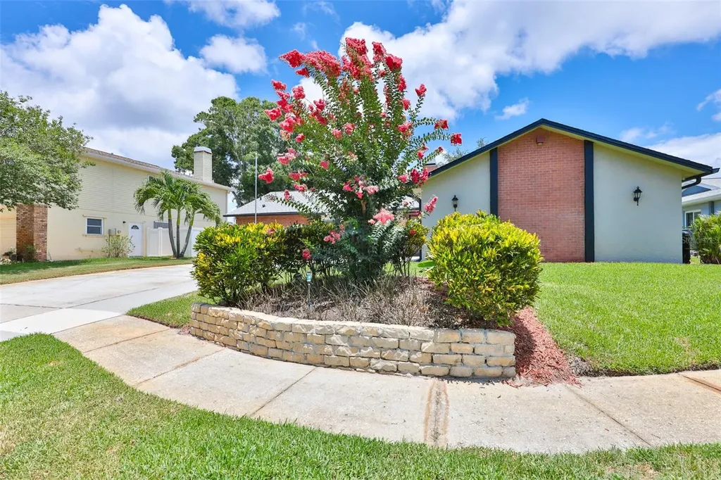 9275 133rd Street Seminole FL 33776