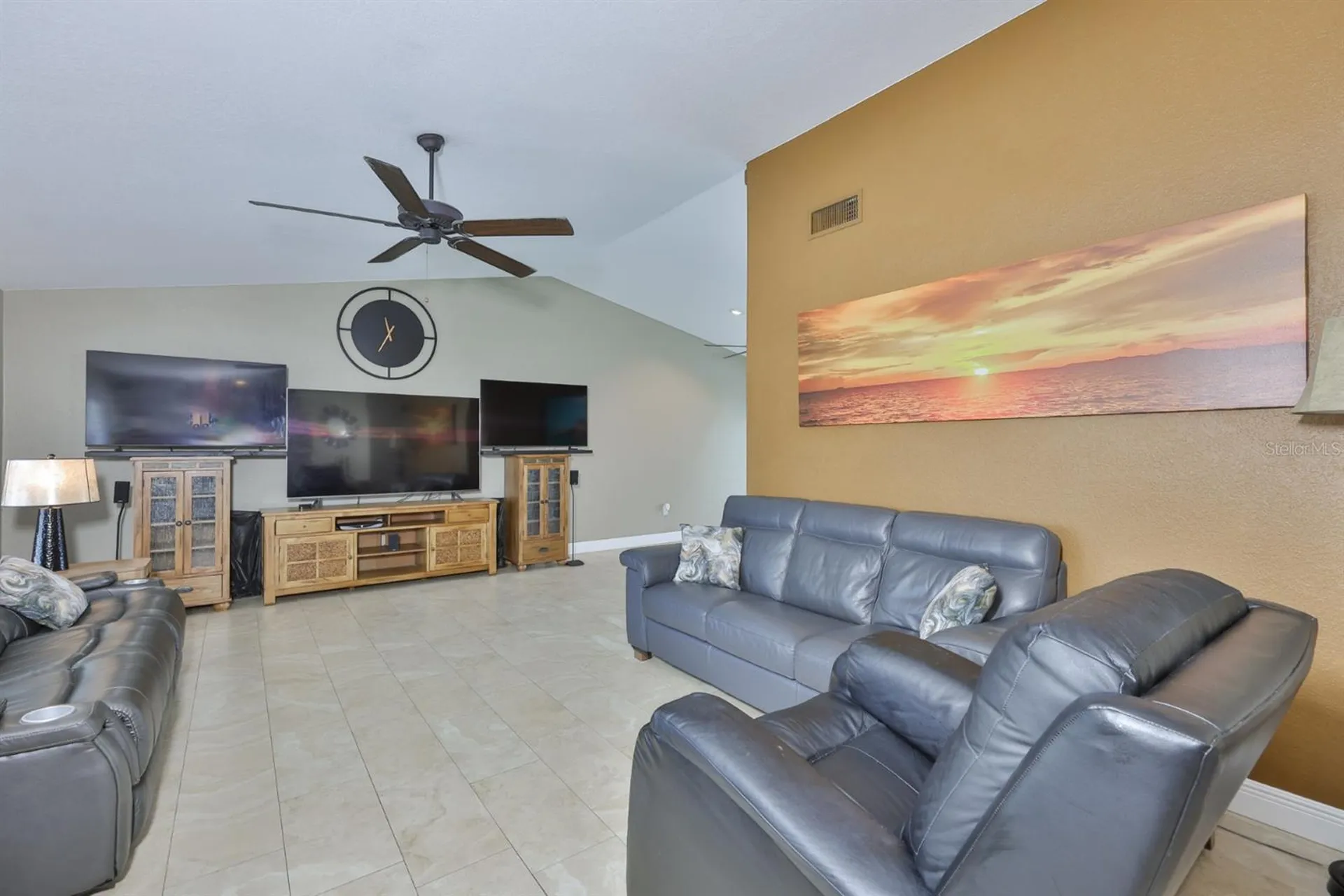 9275 133rd Street Seminole FL 33776