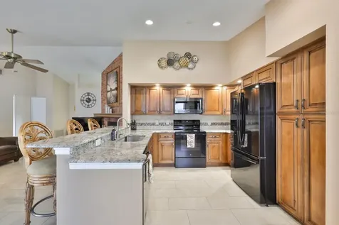 9275 133rd Street Seminole FL 33776