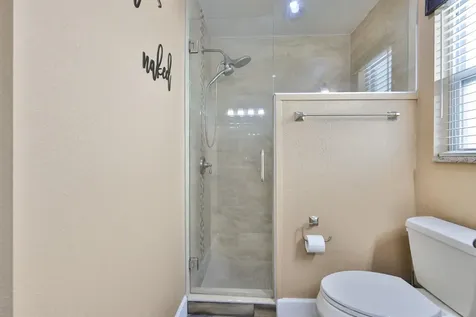 9275 133rd Street Seminole FL 33776